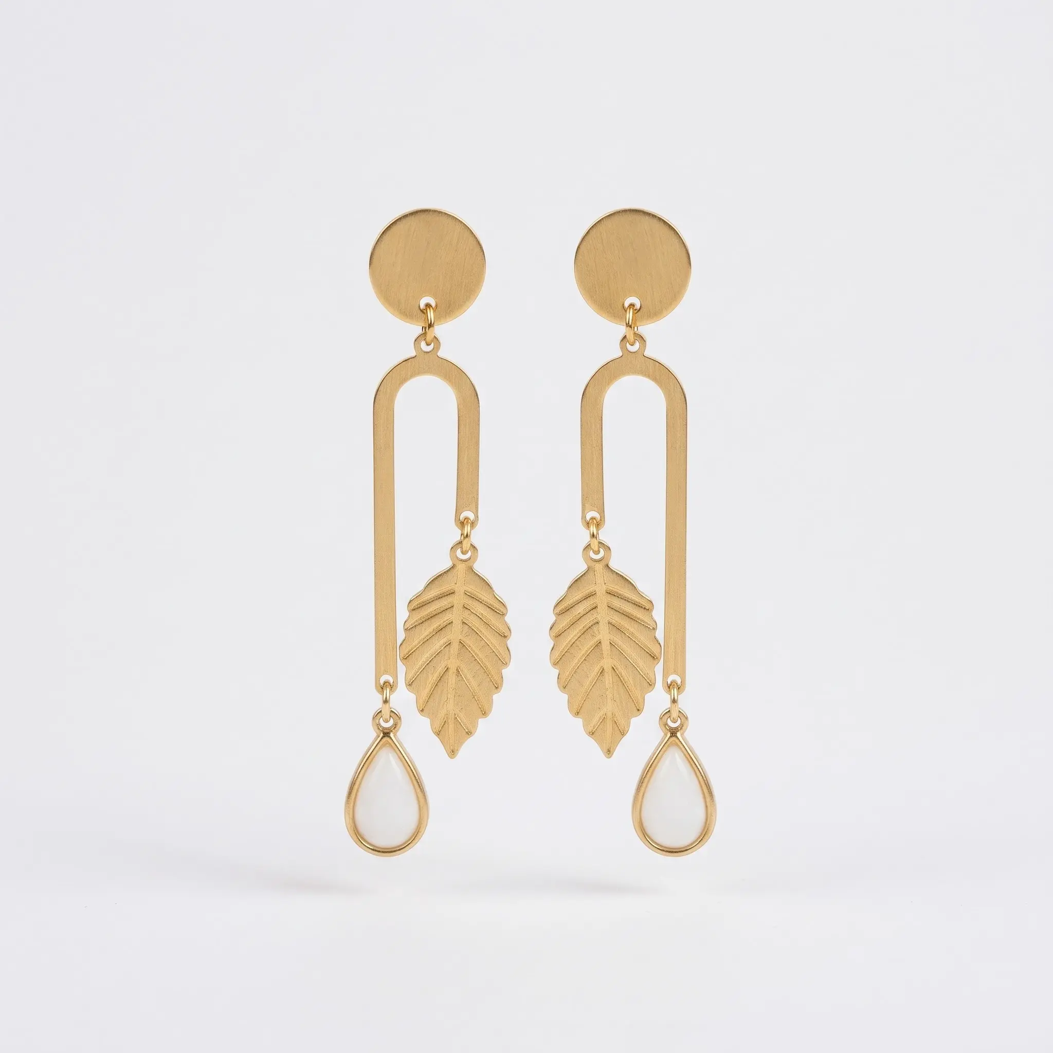 Golden Leaf Elegance